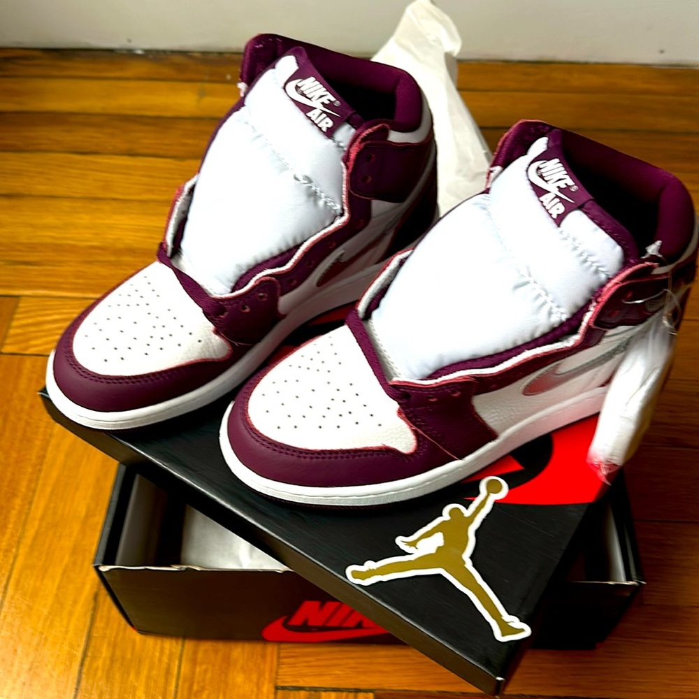 Brand new never used still in box Nike Air Jordan 1 size 5Y